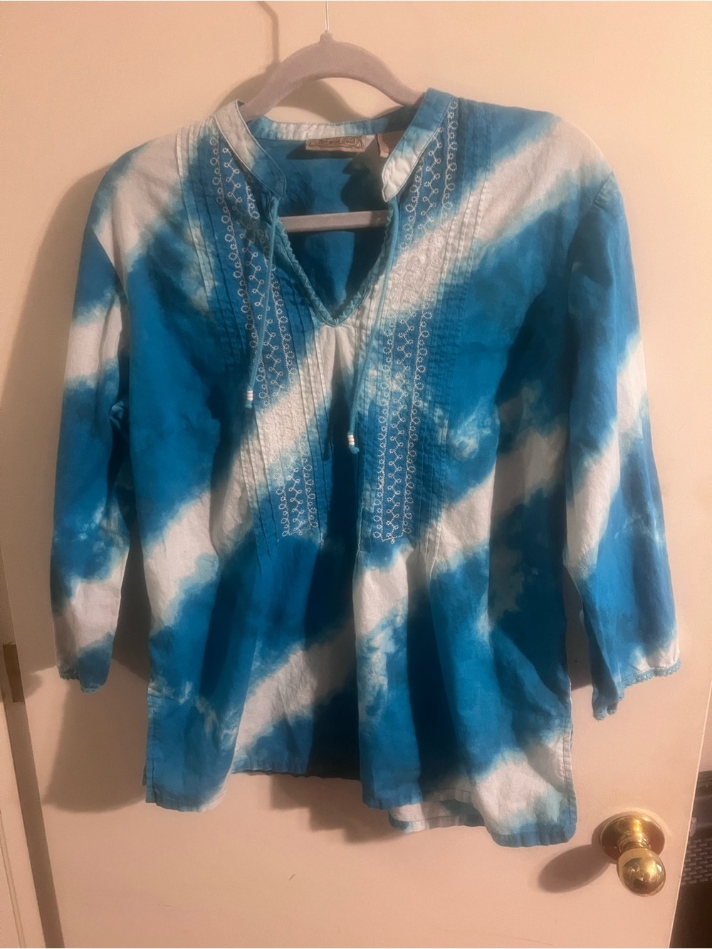Women's Blue & White Tie-Dye V-Neck Tunic Top